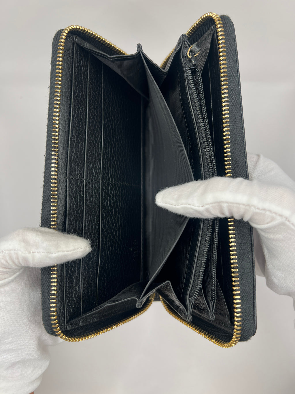 Gucci GG Zip-Around Wallet Black Pebbled Leather