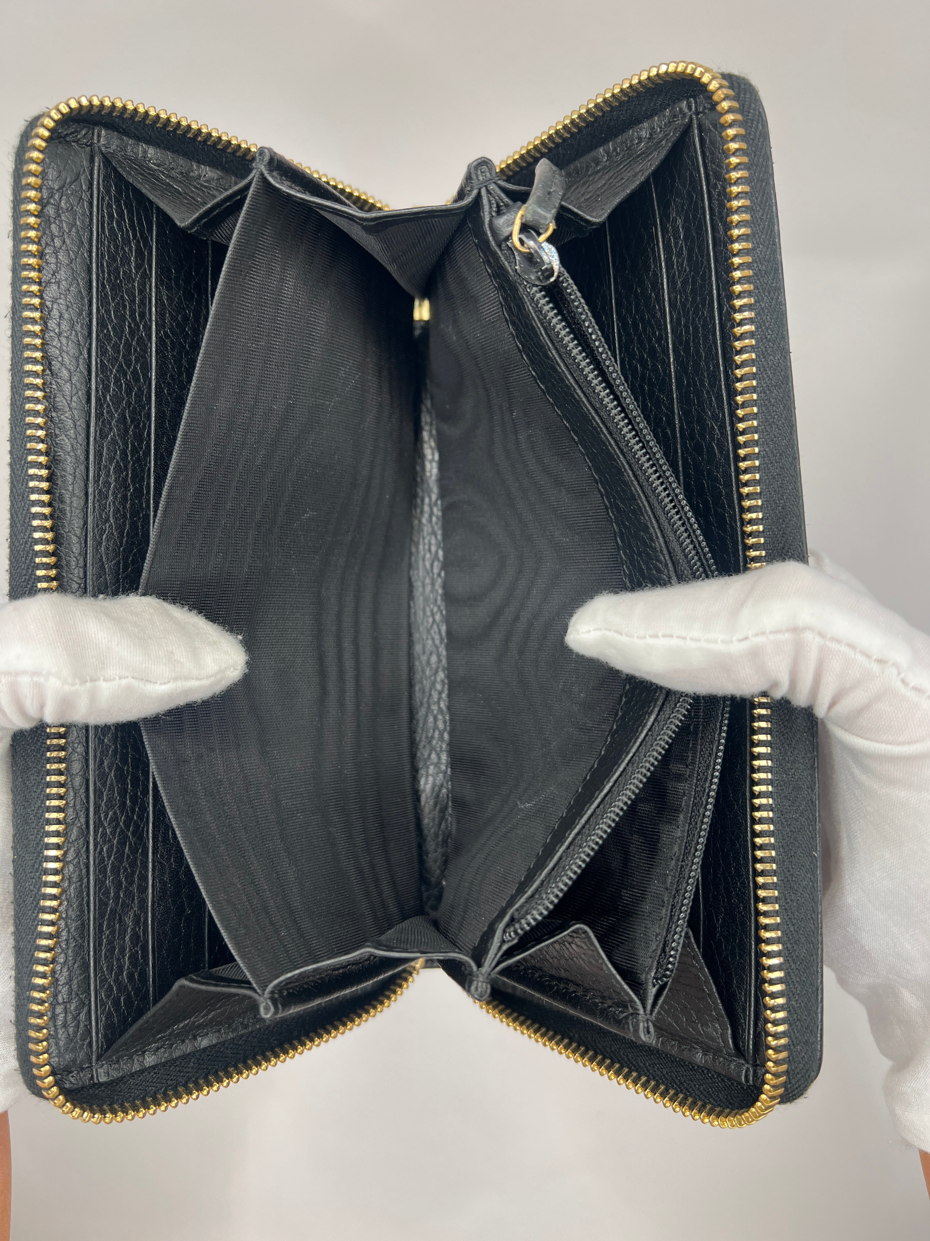 Gucci GG Zip-Around Wallet Black Pebbled Leather