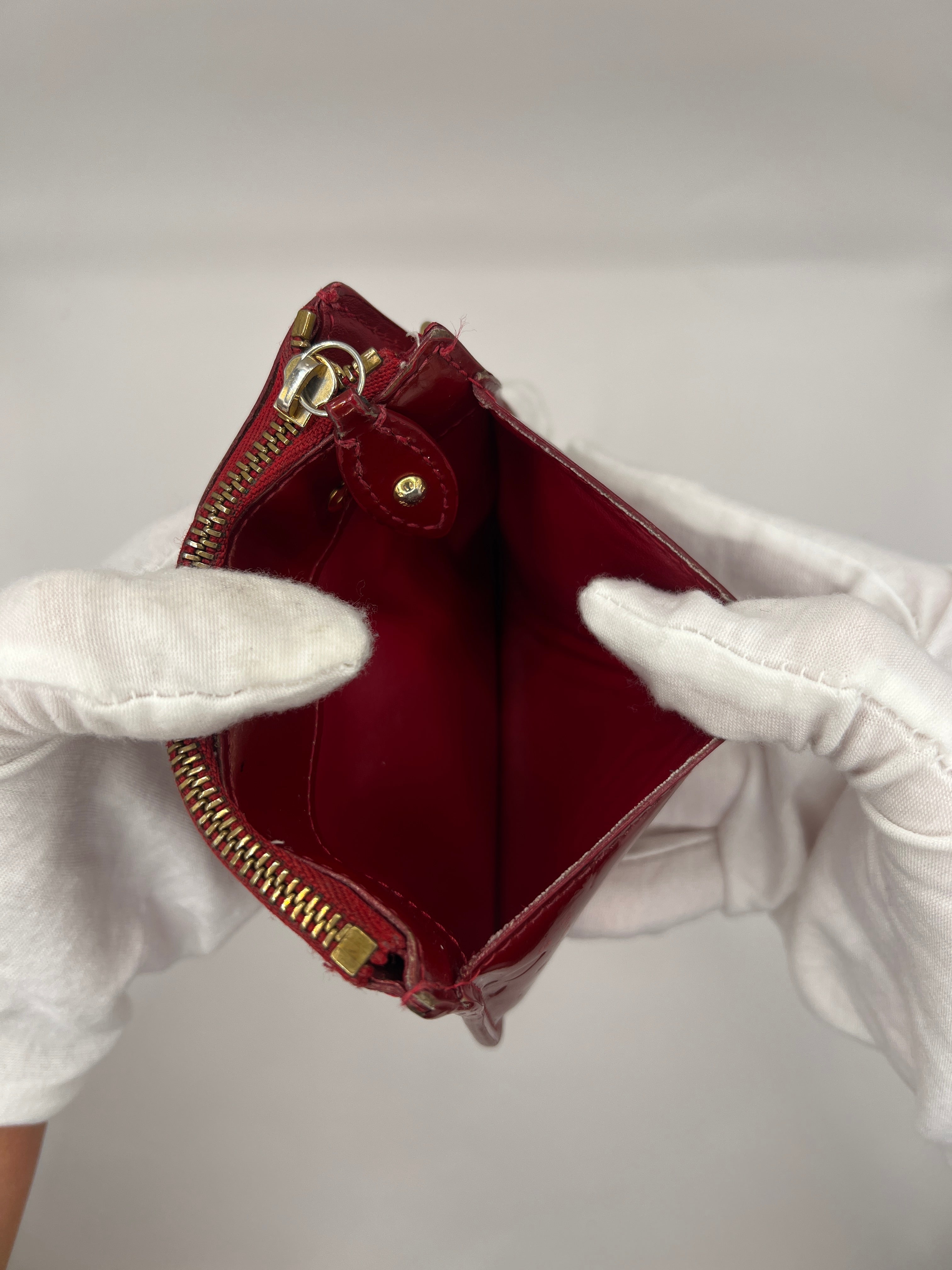 Louis Vuitton Pochette Key Cles Monogram Vernis Coin Case Red