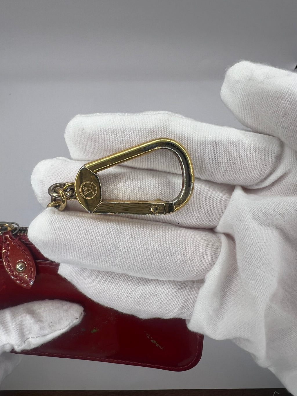 Louis Vuitton Pochette Key Cles Monogram Vernis Coin Case Red