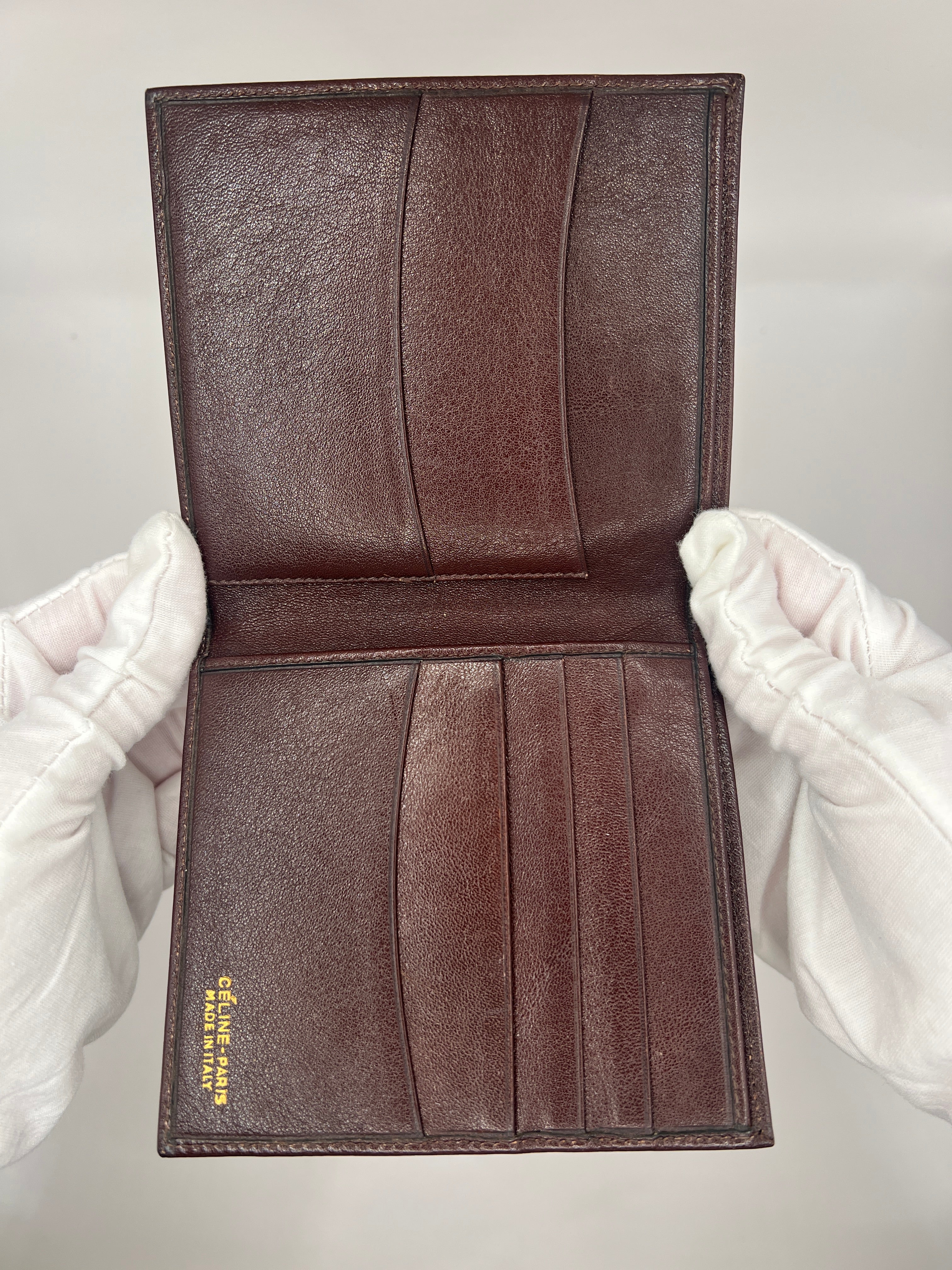 CÉLINE Carriage Logo Bifold Wallet – Brown Leather