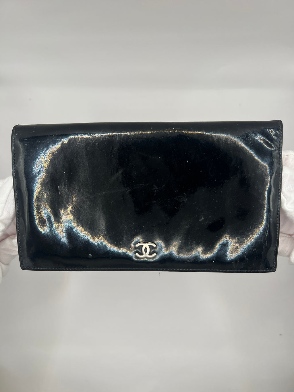 Chanel Vintage Patent Leather Long Wallet (2000–2002 Series)