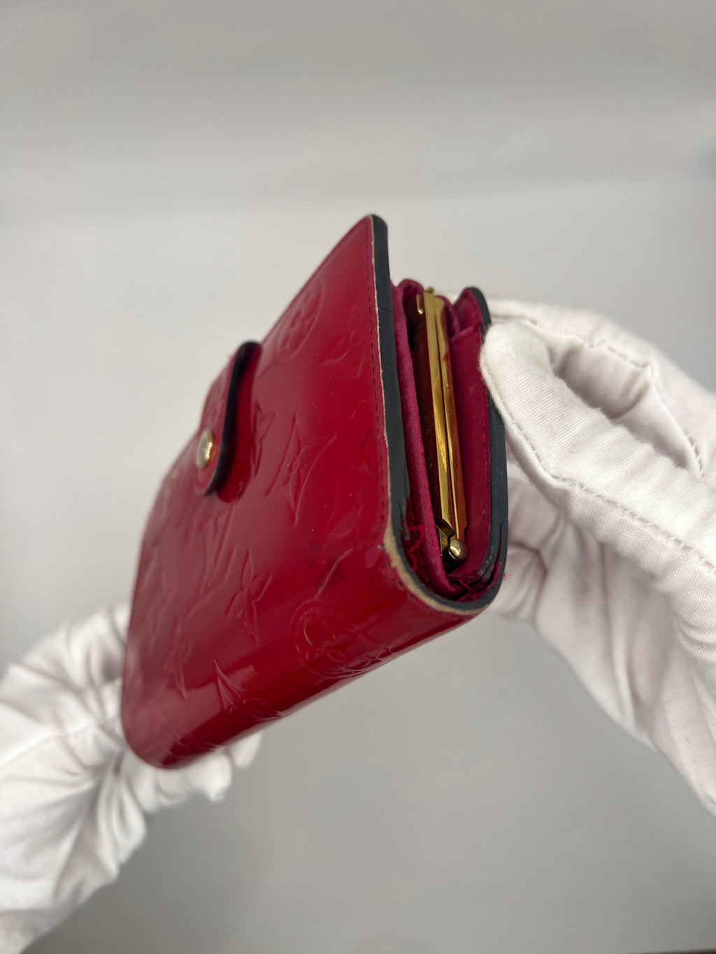 Louis Vuitton Vernis Porte-Monnaie Trésor Wallet – Pomme d’Amour Red