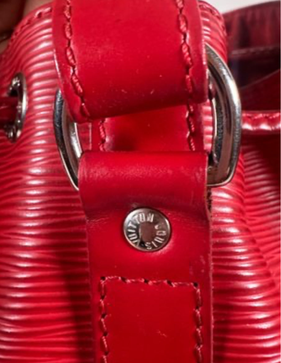 Louis Vuitton Petit Noé Bucket Bag