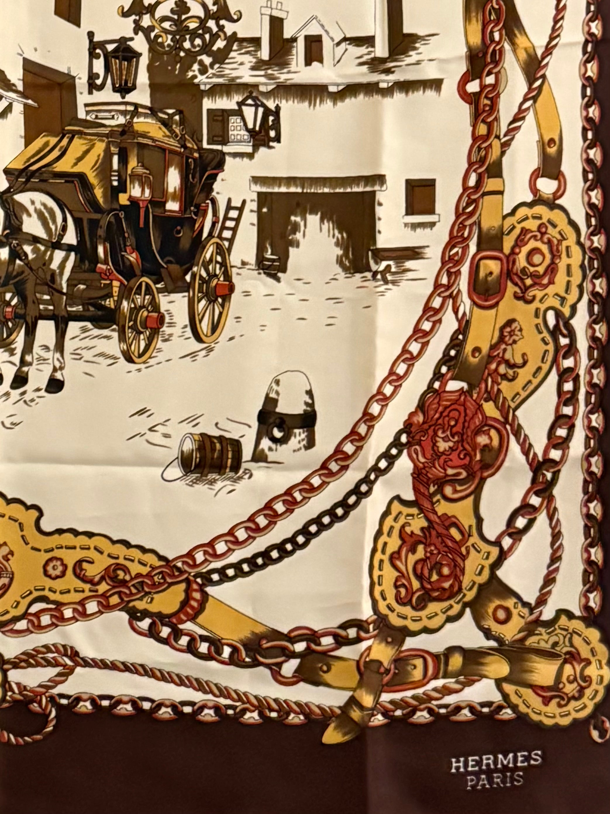 🧣 Hermès 100% Silk Carré 90 – Vintage Equestrian Carriage Scene