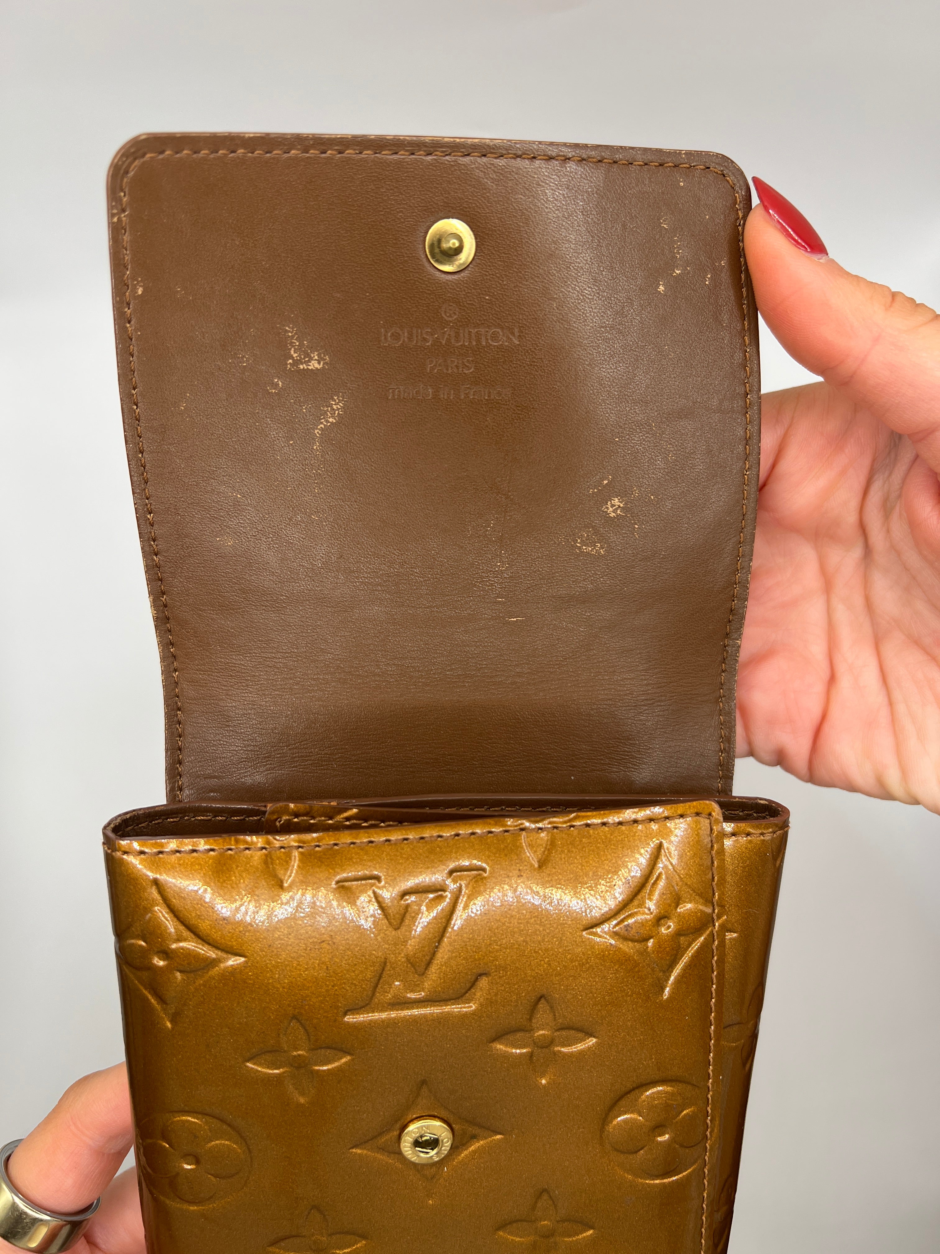 Louis Vuitton Vernis Walker Pochette in Bronze