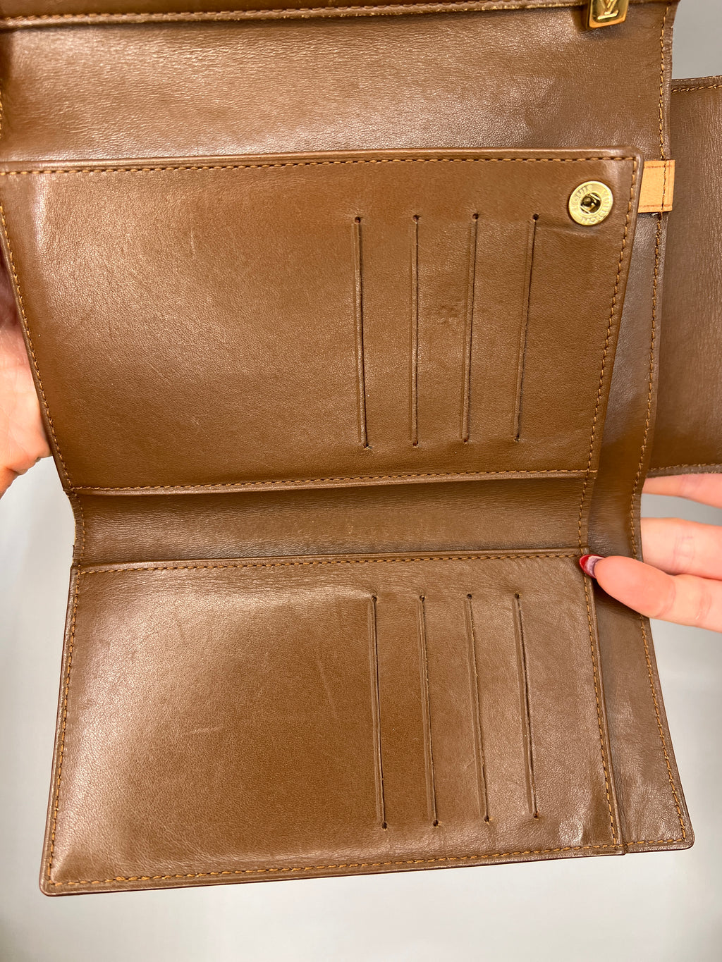 Louis Vuitton Vernis Walker Pochette in Bronze