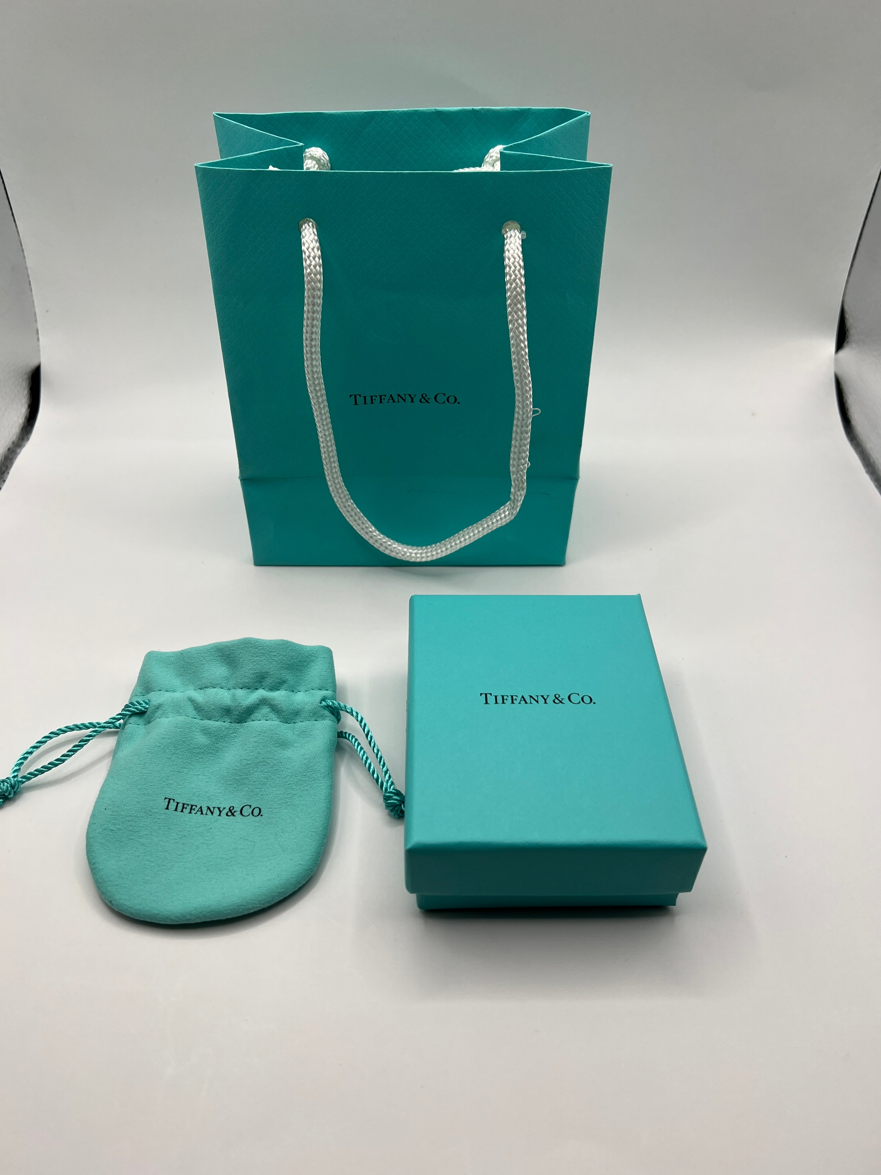 Tiffany & Co. Elsa Peretti Open Heart Necklace in Sterling Silver (16”)