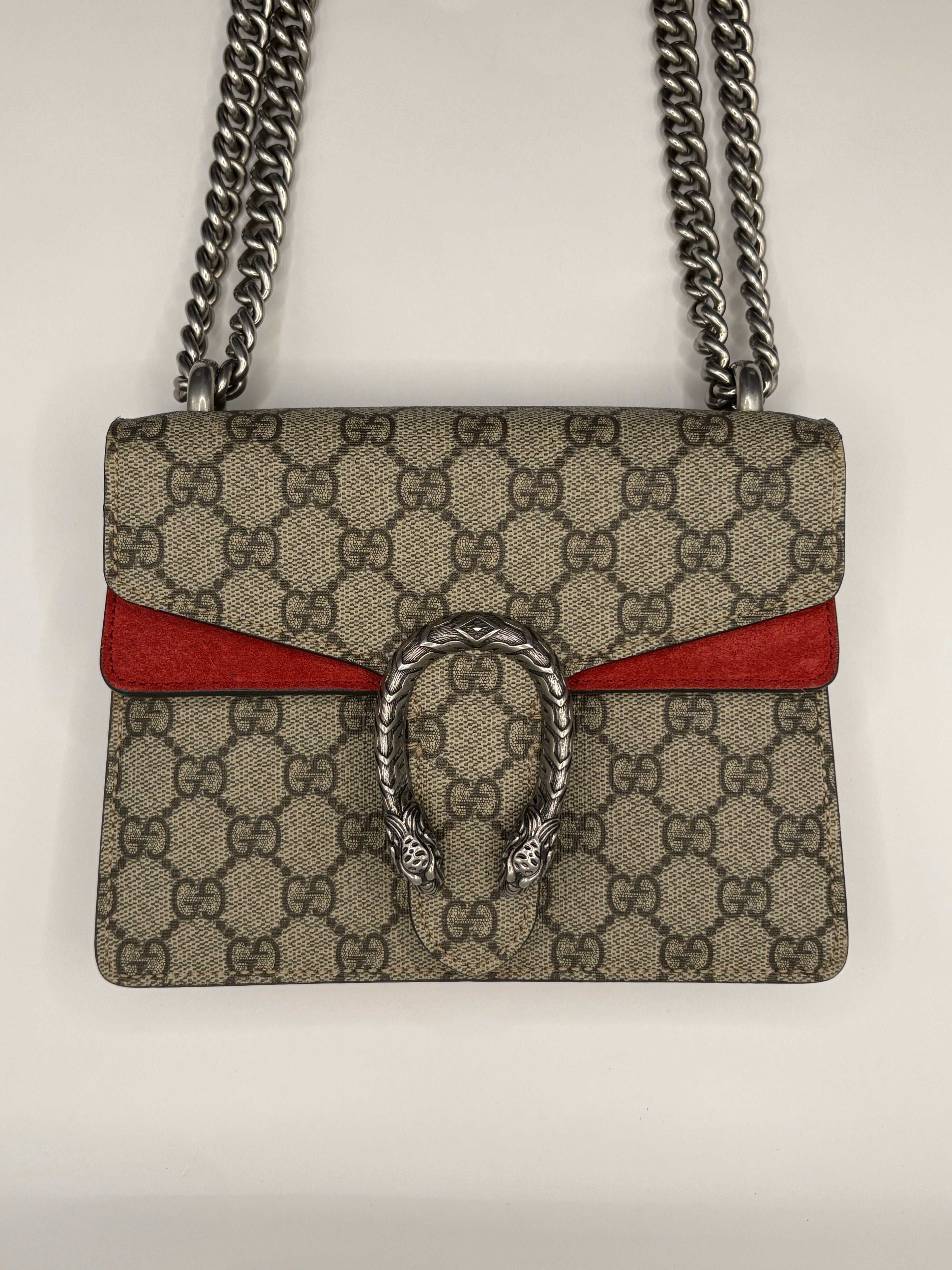 Gucci Dionysus GG Supreme Shoulder Bag