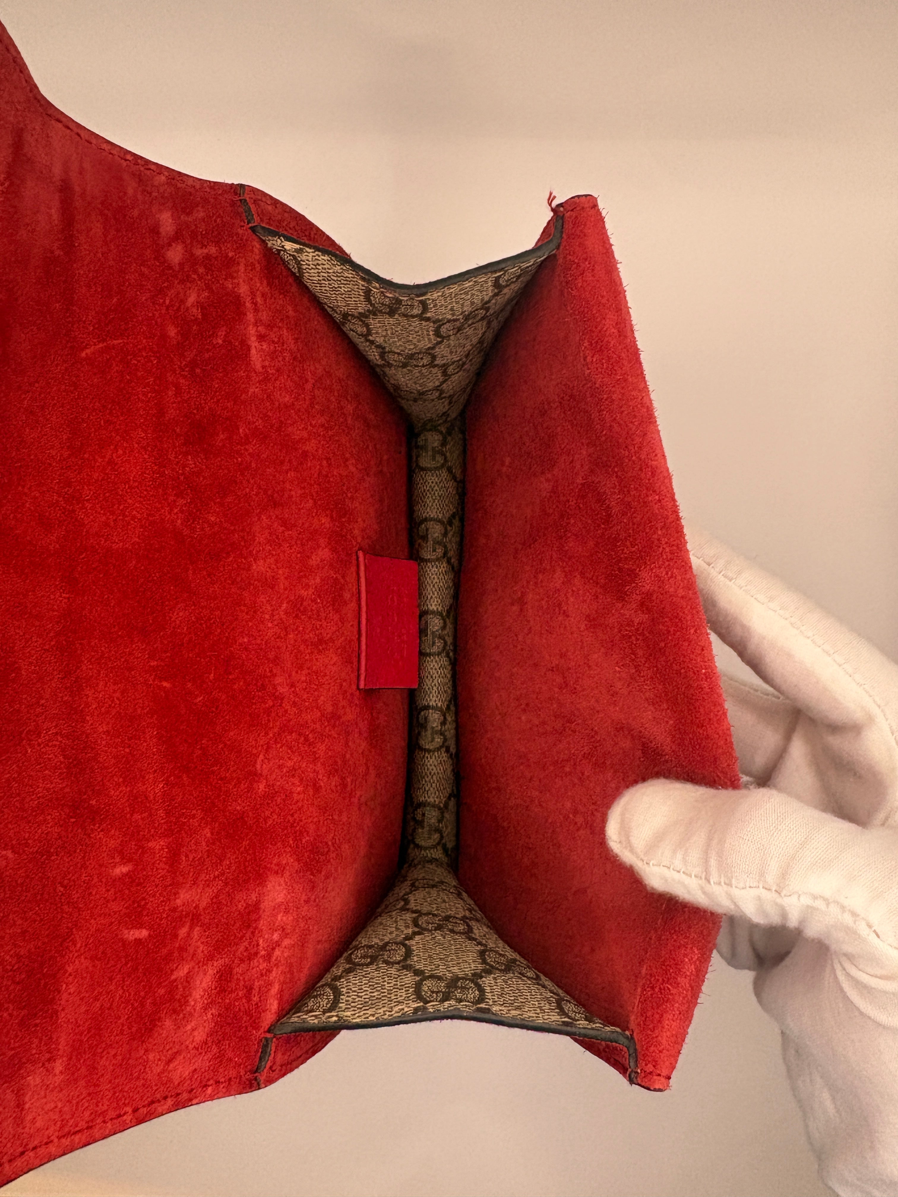 Gucci Dionysus GG Supreme Shoulder Bag