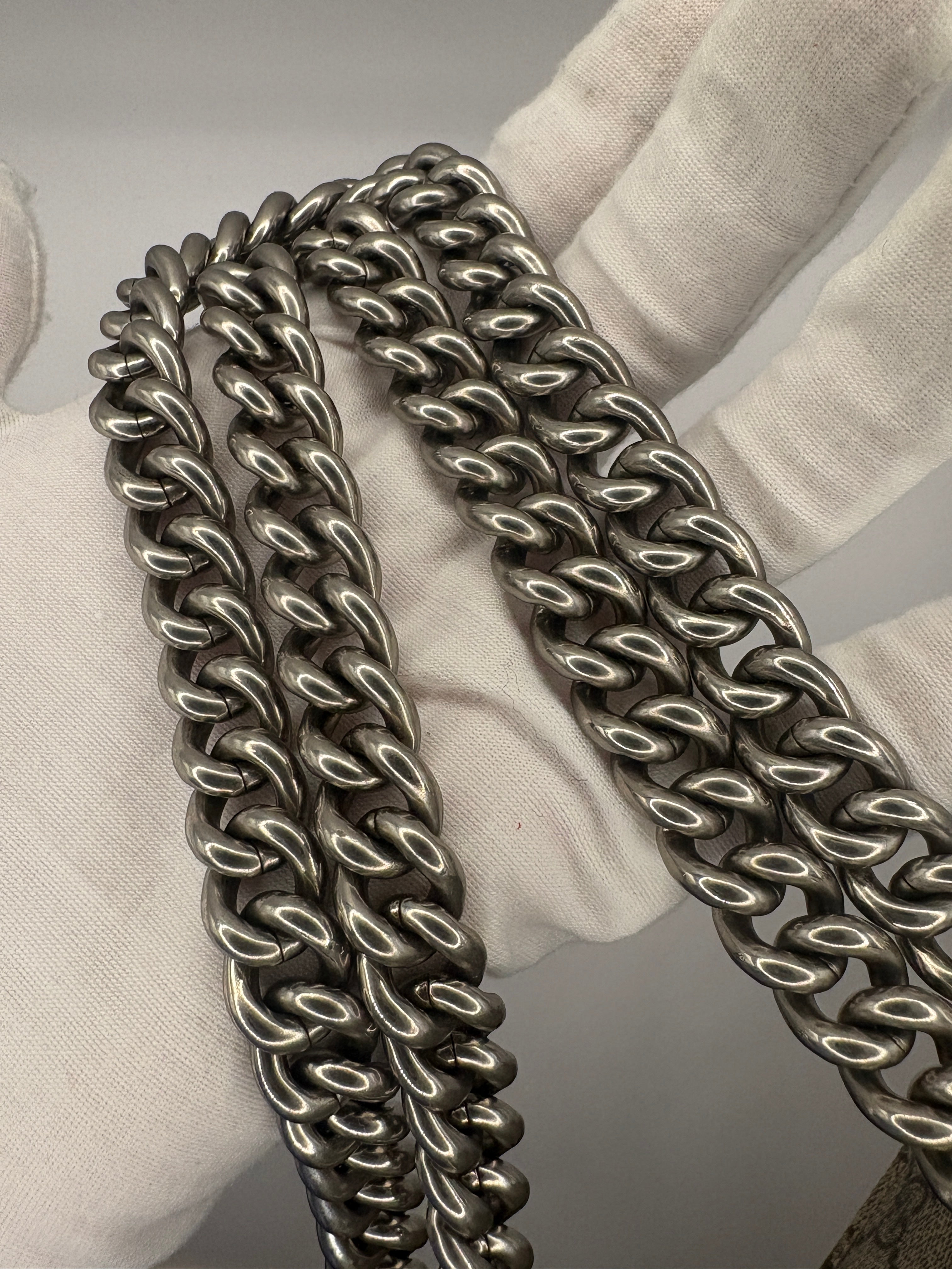 Gucci Dionysus GG Supreme Shoulder Bag