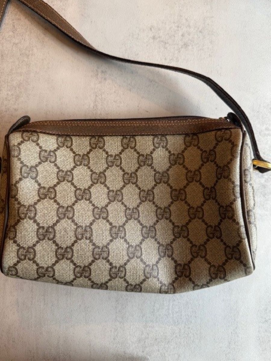 Gucci Sherry Line GG Supreme Canvas Crossbody Bag
